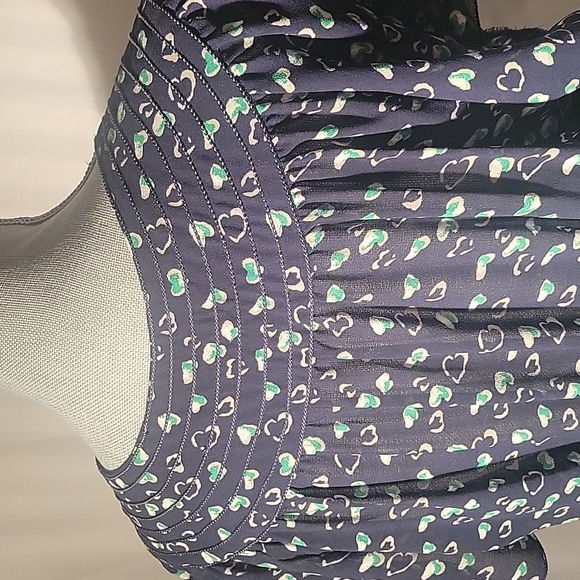 Studio M, Woman's Navy Blue & Green V-Neck, Tie Front Blouse, Size: XL - Picture 6 of 9